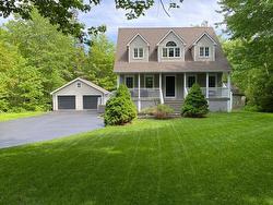 331 Windsor Drive  Stillwater Lake, NS B3Z 1H1