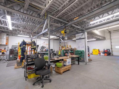 Garage - 1801A  - 1801C Rue Lavoisier, Sainte-Julie, QC - Indoor Photo Showing Garage