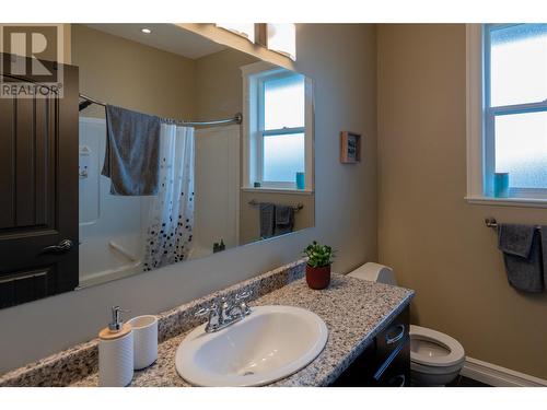 1615 Cheakamus Drive, Kamloops, BC - Indoor Photo Showing Bathroom