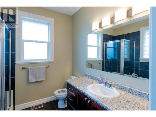 1615 Cheakamus Drive, Kamloops, BC - Indoor Photo Showing Bathroom