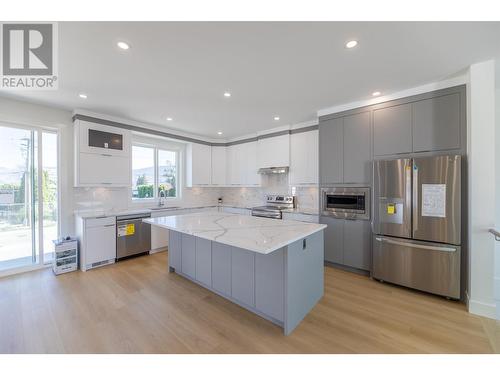 1724 Treffry Place, Summerland, BC - Indoor Photo Showing Kitchen With Upgraded Kitchen