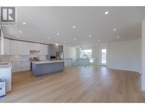 1724 Treffry Place, Summerland, BC - Indoor Photo Showing Kitchen