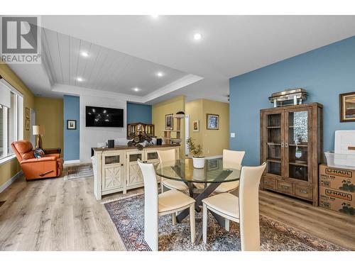 4013 Rio Vista Way, Kamloops, BC - Indoor Photo Showing Dining Room