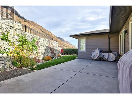 4013 Rio Vista Way, Kamloops, BC - Outdoor With Exterior