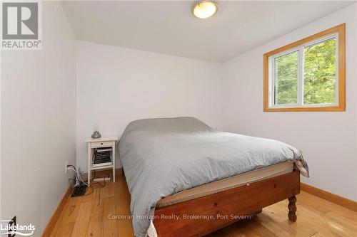 242 Is 90 Six Mi Lake Road, Georgian Bay (Baxter), ON - Indoor Photo Showing Bedroom