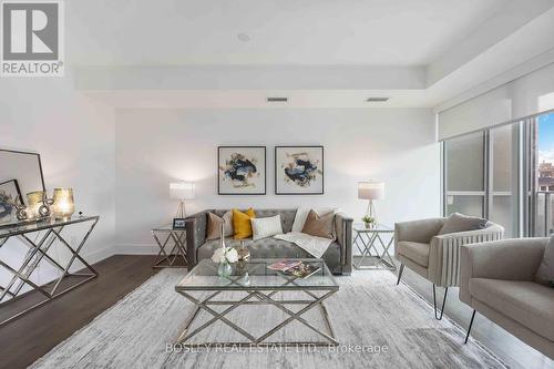 302 - 346 Davenport Road, Toronto, ON - Indoor Photo Showing Living Room