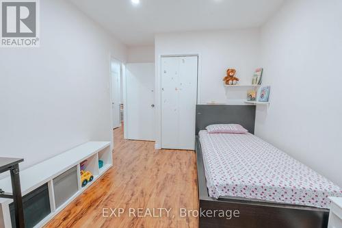 Upper - 14 Summerglade Drive, Toronto, ON - Indoor Photo Showing Bedroom