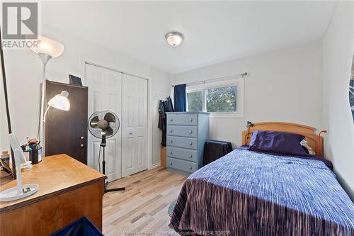 323 Beverly, Essex, ON - Indoor Photo Showing Bedroom