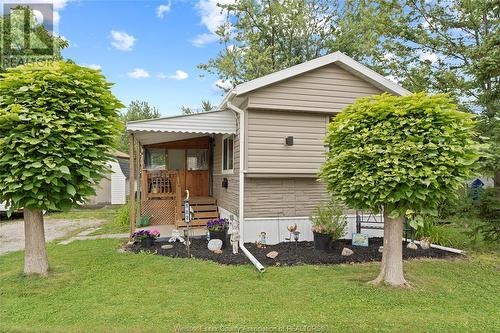 323 Beverly, Essex, ON - Outdoor