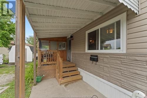 323 Beverly, Essex, ON - Outdoor With Deck Patio Veranda With Exterior