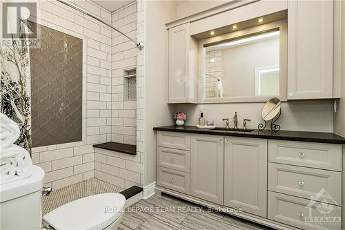 1515 Diamondview Road, Ottawa, ON - Indoor Photo Showing Bathroom