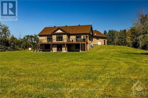 1515 Diamondview Road, Ottawa, ON - Outdoor With Deck Patio Veranda