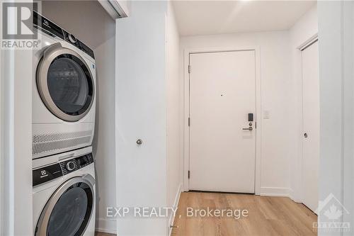 614 - 820 Archibald Street, Ottawa, ON - Indoor Photo Showing Laundry Room