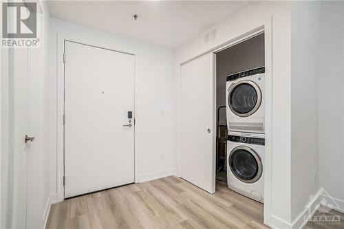 1354 Carling A Avenue Unit#611, Ottawa, ON - Indoor Photo Showing Laundry Room