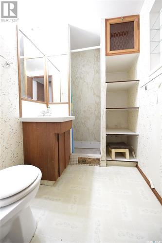 518 Gertie Street, Moosomin, SK - Indoor Photo Showing Bathroom