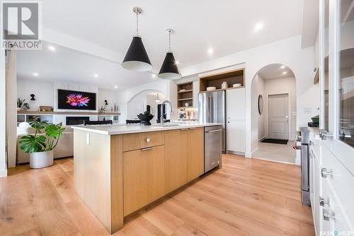 613 Weir Crescent, Warman, SK - Indoor Photo Showing Kitchen