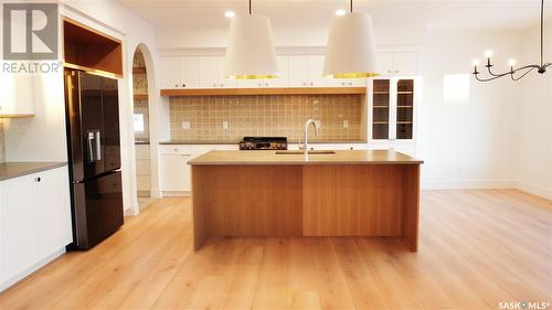 613 Weir Crescent, Warman, SK - Indoor Photo Showing Kitchen