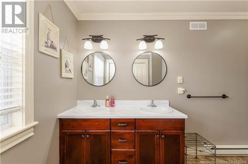 163 Fortune Street, Dieppe, NB - Indoor Photo Showing Bathroom