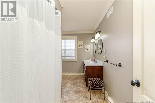 163 Fortune Street, Dieppe, NB - Indoor Photo Showing Bathroom