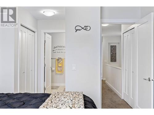 170 Celano Crescent Unit# 21, Kelowna, BC - Indoor Photo Showing Bedroom