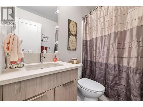 170 Celano Crescent Unit# 21, Kelowna, BC - Indoor Photo Showing Bathroom