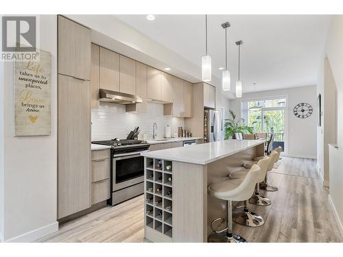 170 Celano Crescent Unit# 21, Kelowna, BC - Indoor Photo Showing Kitchen With Upgraded Kitchen