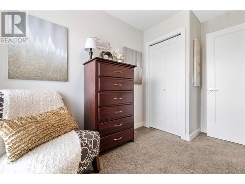 170 Celano Crescent Unit# 21, Kelowna, BC - Indoor Photo Showing Bedroom