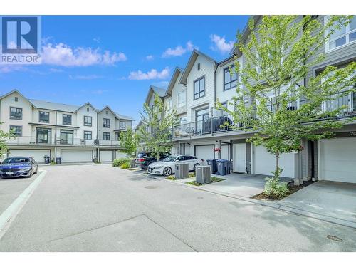 170 Celano Crescent Unit# 21, Kelowna, BC - Outdoor With Facade