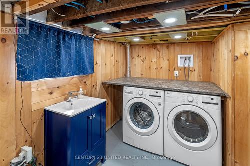 402 Mcdonnel Street, Peterborough (Monaghan), ON - Indoor Photo Showing Laundry Room