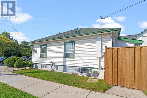 402 Mcdonnel Street, Peterborough (Monaghan), ON - Outdoor With Exterior