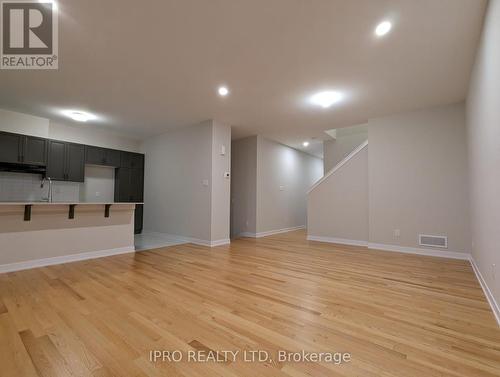 320 Falsetto Street, Ottawa, ON - Indoor