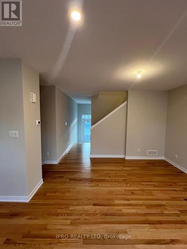 320 Falsetto Street, Ottawa, ON - Indoor Photo Showing Other Room