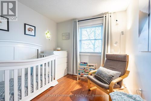 38 Golden Orchard Drive, Hamilton, ON - Indoor Photo Showing Bedroom