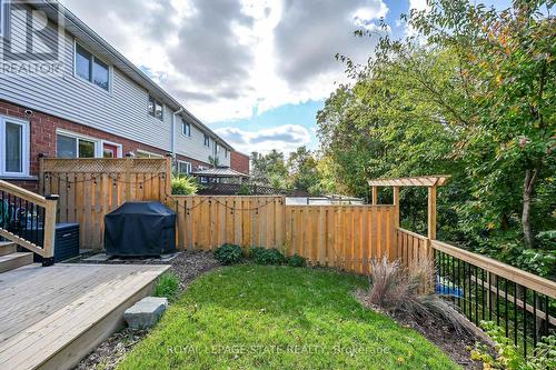 142 St Andrews Drive, Hamilton, ON - Outdoor