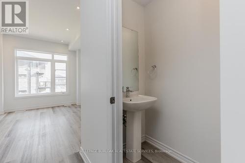 56 - 461 Blackburn Drive, Brantford, ON - Indoor Photo Showing Bathroom