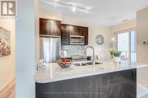 420 - 39 Annie Craig Drive, Toronto, ON - Indoor Photo Showing Kitchen With Double Sink With Upgraded Kitchen