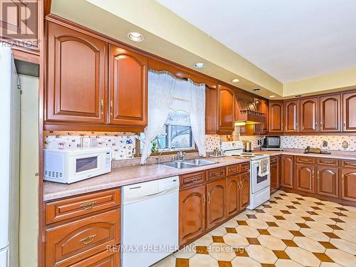 58 Harding Avenue, Toronto, ON - Indoor Photo Showing Kitchen With Double Sink