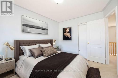 215 Brisdale Drive, Brampton, ON - Indoor Photo Showing Bedroom