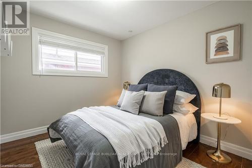 Upper - 34 Briarwood Crescent, Hamilton, ON - Indoor Photo Showing Bedroom