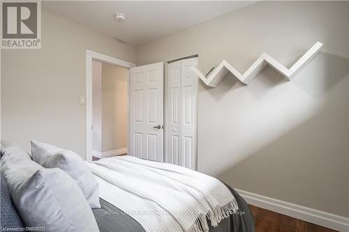 Upper - 34 Briarwood Crescent, Hamilton, ON - Indoor Photo Showing Bedroom