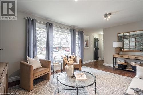 Upper - 34 Briarwood Crescent, Hamilton, ON - Indoor Photo Showing Living Room