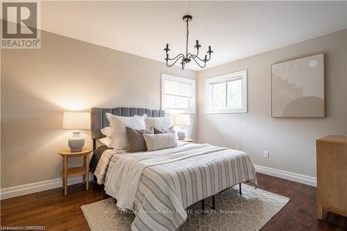 Upper - 34 Briarwood Crescent, Hamilton, ON - Indoor Photo Showing Bedroom