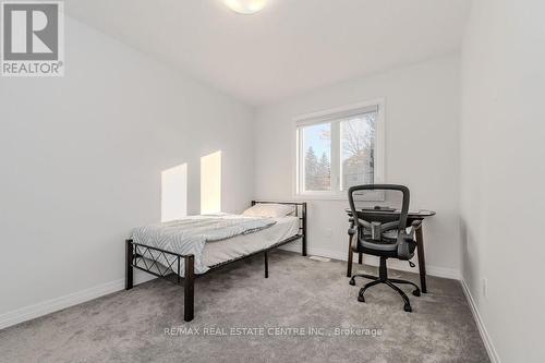 22 Sandstone Street, Cambridge, ON - Indoor Photo Showing Bedroom