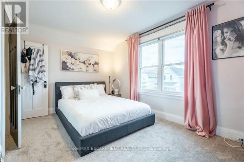 28 Britannia Avenue, Hamilton, ON - Indoor Photo Showing Bedroom