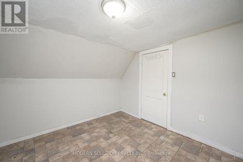 204 Sherman Avenue, Hamilton, ON - Indoor Photo Showing Other Room