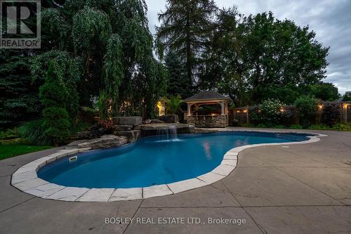 115 Rosemary Lane, Hamilton, ON - Outdoor With In Ground Pool With Backyard