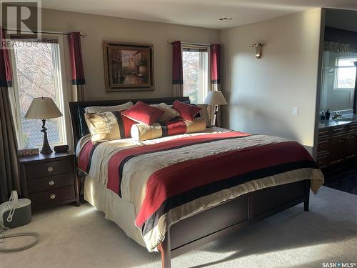 910 Braeside Place, Saskatoon, SK - Indoor Photo Showing Bedroom