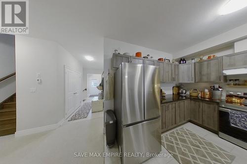 435 Williams Crescent, Fort Erie, ON - Indoor Photo Showing Kitchen