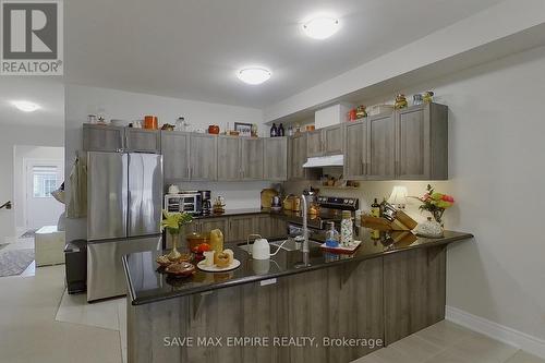 435 Williams Crescent, Fort Erie, ON - Indoor Photo Showing Kitchen