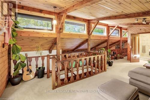 919 Sumbler Road, Pelham, ON - Indoor Photo Showing Other Room